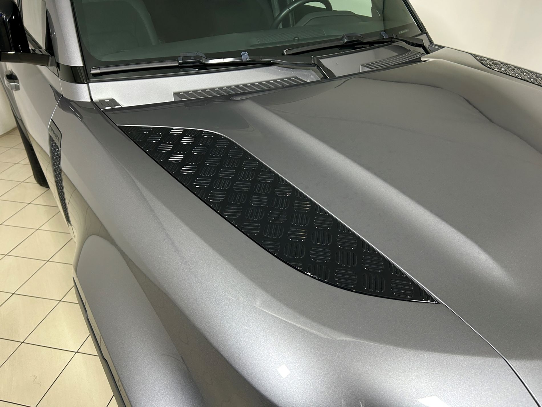 Defender 110 3.0d i6 mhev SE awd 200cv auto - Autoviemme